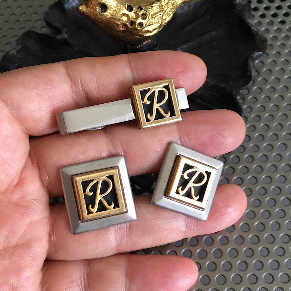 Swank So Signed R Initialed Cufflinks & Tie Clip - image 1